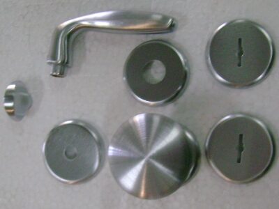 CONJUNTO PUXADOR LATAO/CROM.ACET.P/ALIAS